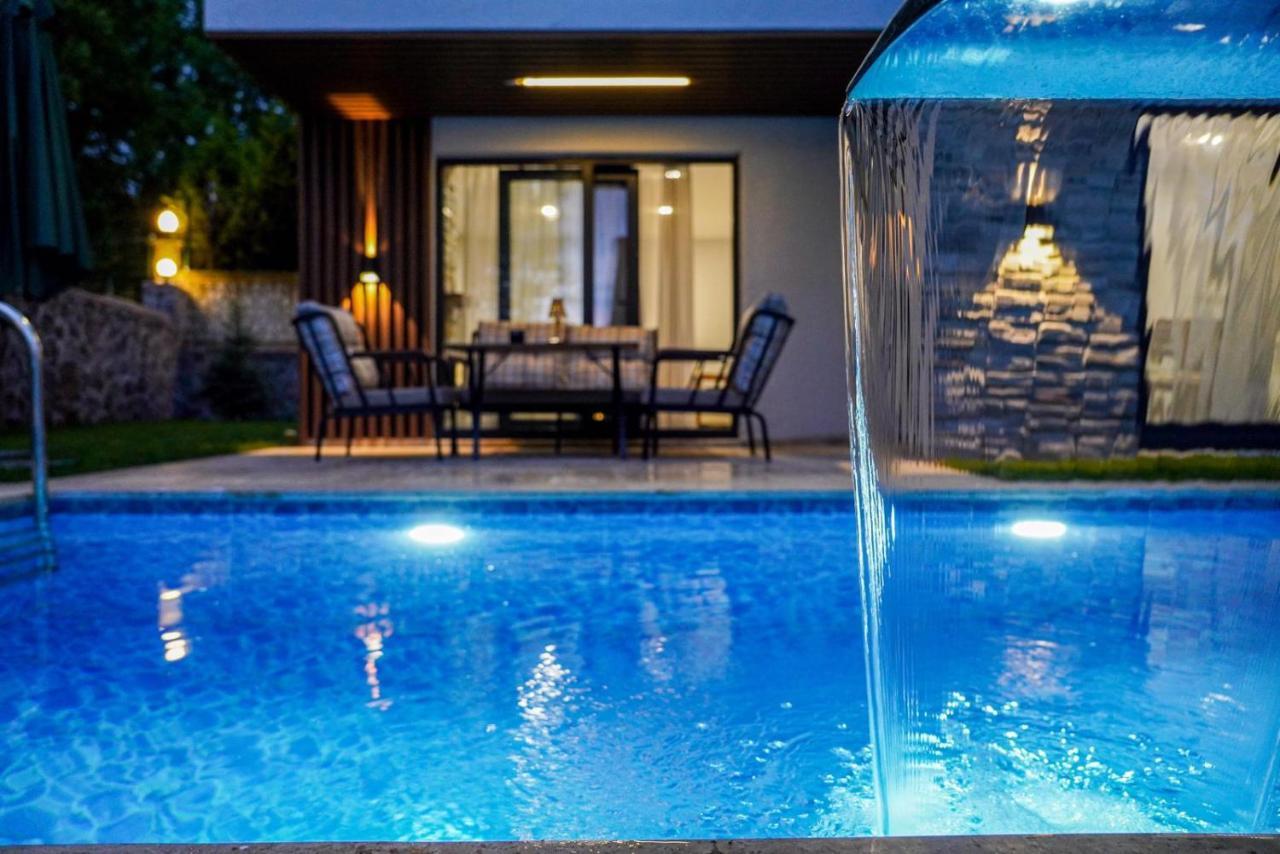 Vital Home Sapanca Isitmali Havuzlu Villa&Bungalov Dış mekan fotoğraf