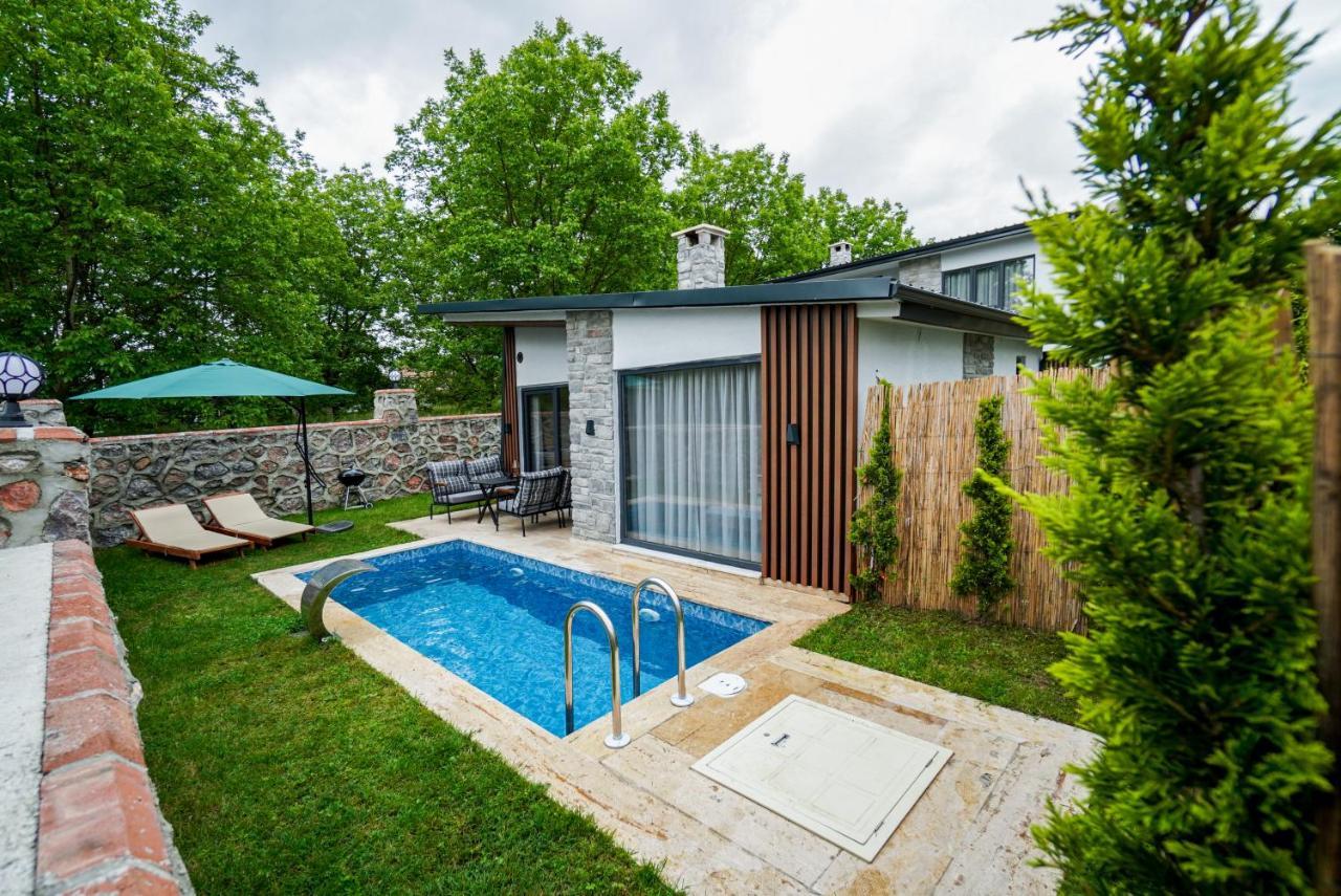 Vital Home Sapanca Isitmali Havuzlu Villa&Bungalov Dış mekan fotoğraf