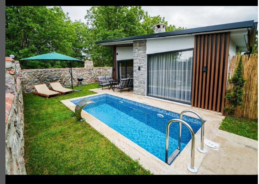 Vital Home Sapanca Isitmali Havuzlu Villa&Bungalov Dış mekan fotoğraf
