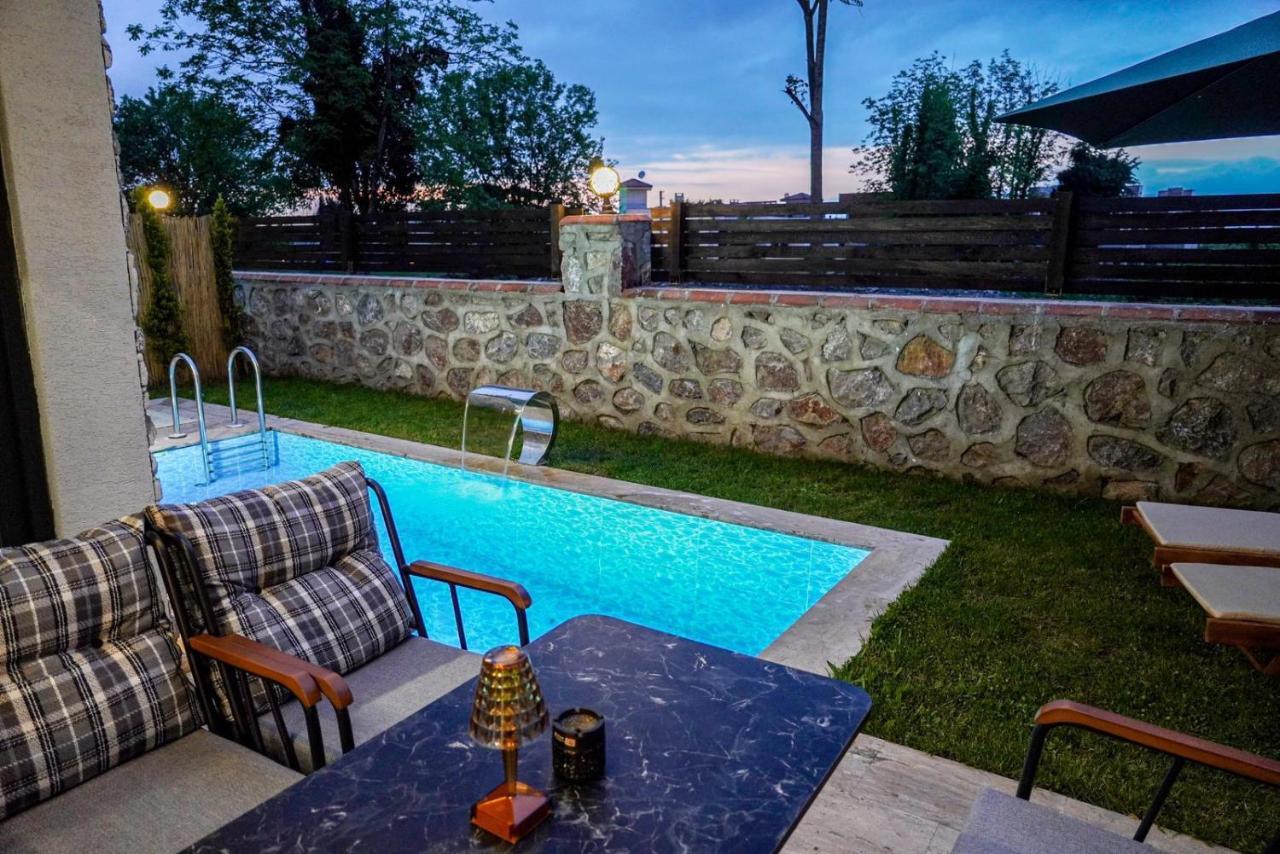 Vital Home Sapanca Isitmali Havuzlu Villa&Bungalov Dış mekan fotoğraf
