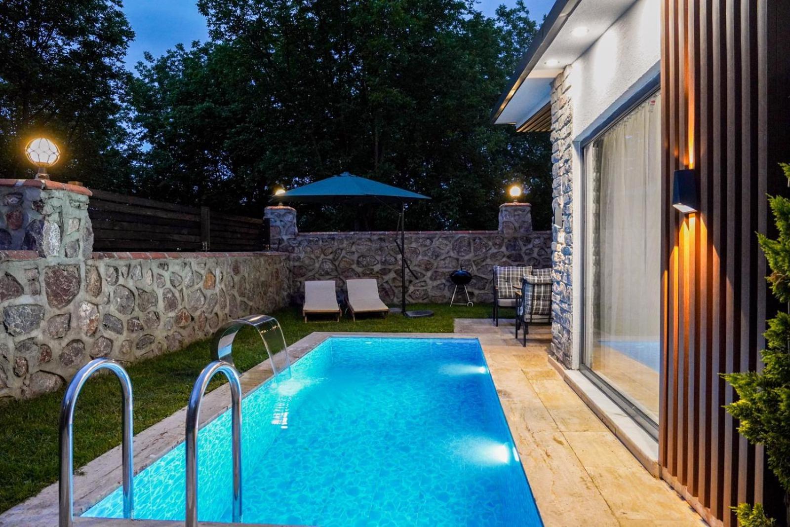 Vital Home Sapanca Isitmali Havuzlu Villa&Bungalov Dış mekan fotoğraf